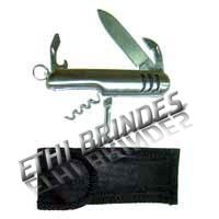 /album/canivetes/ch05-jpg/